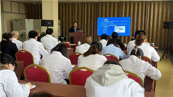 济南伊德康医院特邀临沂华侨眼科红领书记李善全书记到院开展以“加强管理，不断促进医院发展”为主题的讲座